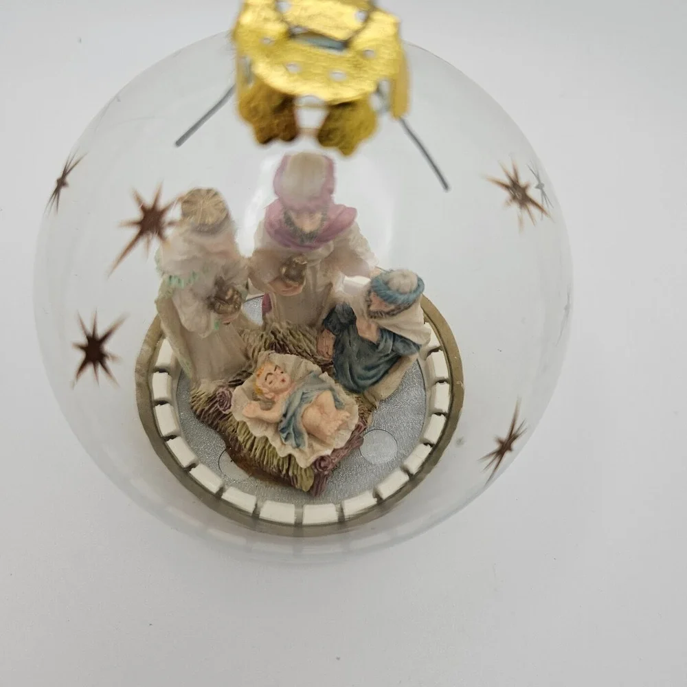 Vintage House of Lloyd 1994 Nativity Glass Globe Ornament Three Wise Men Diorama